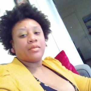 Meet your Posher, April